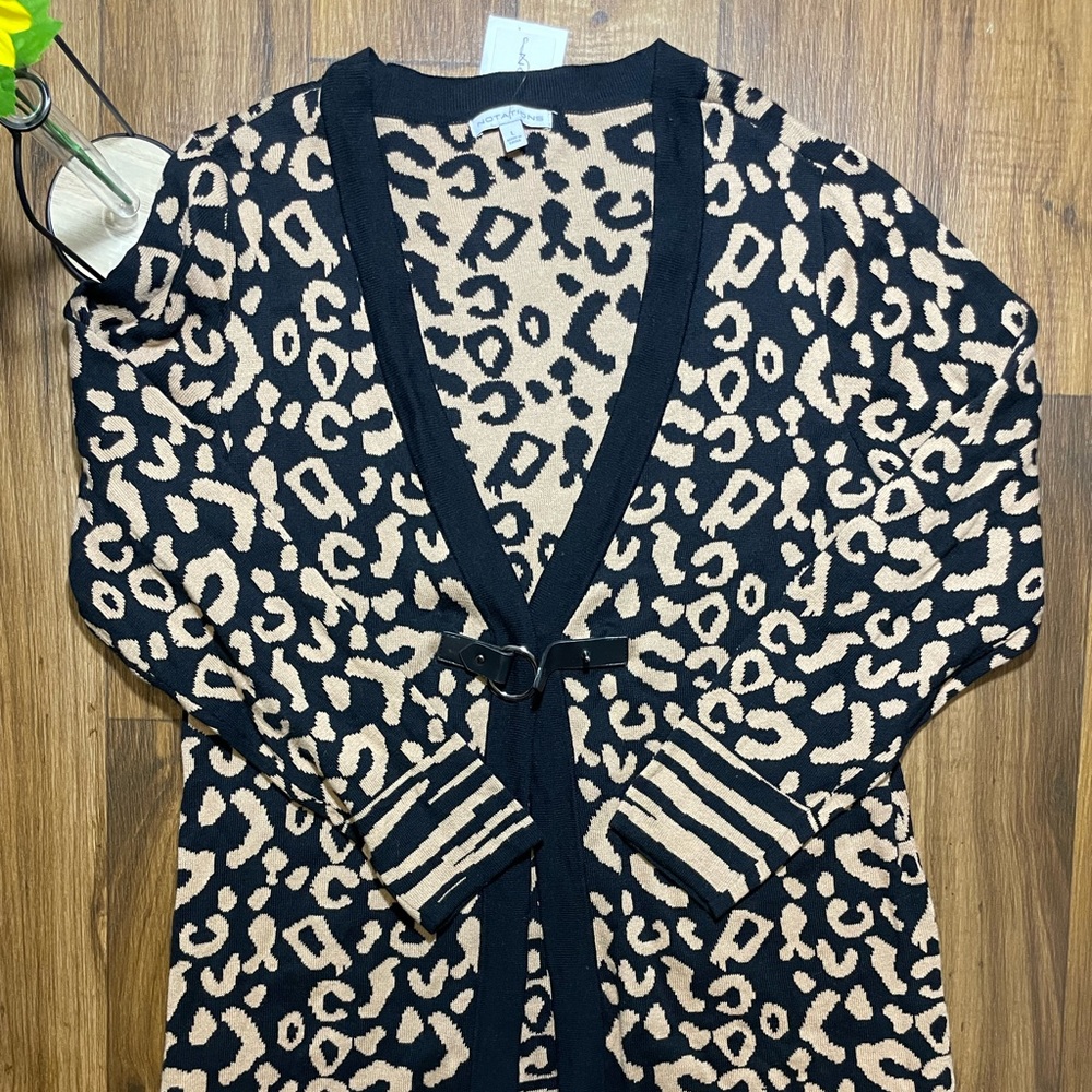 **BRAND NEW Leopard Cardigan** Size L. NWT.